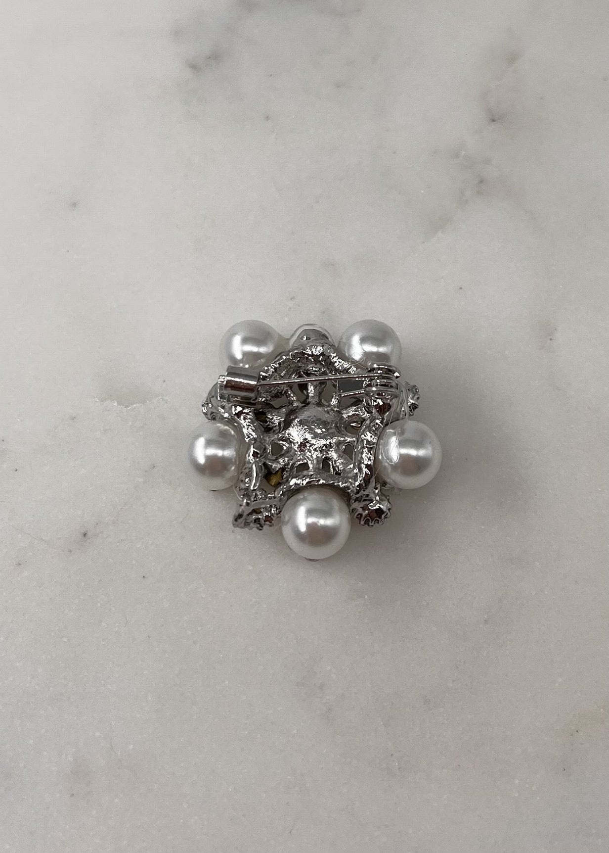 Broche cabochon 3 strass CRISTAL ARGENTE